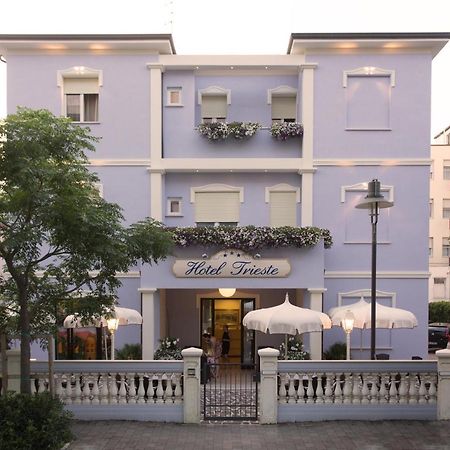 Hotel Trieste Cesena Bagian luar foto