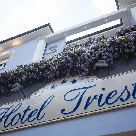 Hotel Trieste Cesena Bagian luar foto