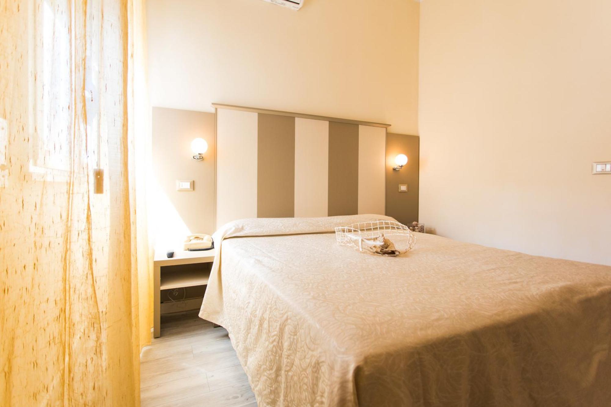 Hotel Trieste Cesena Ruang foto