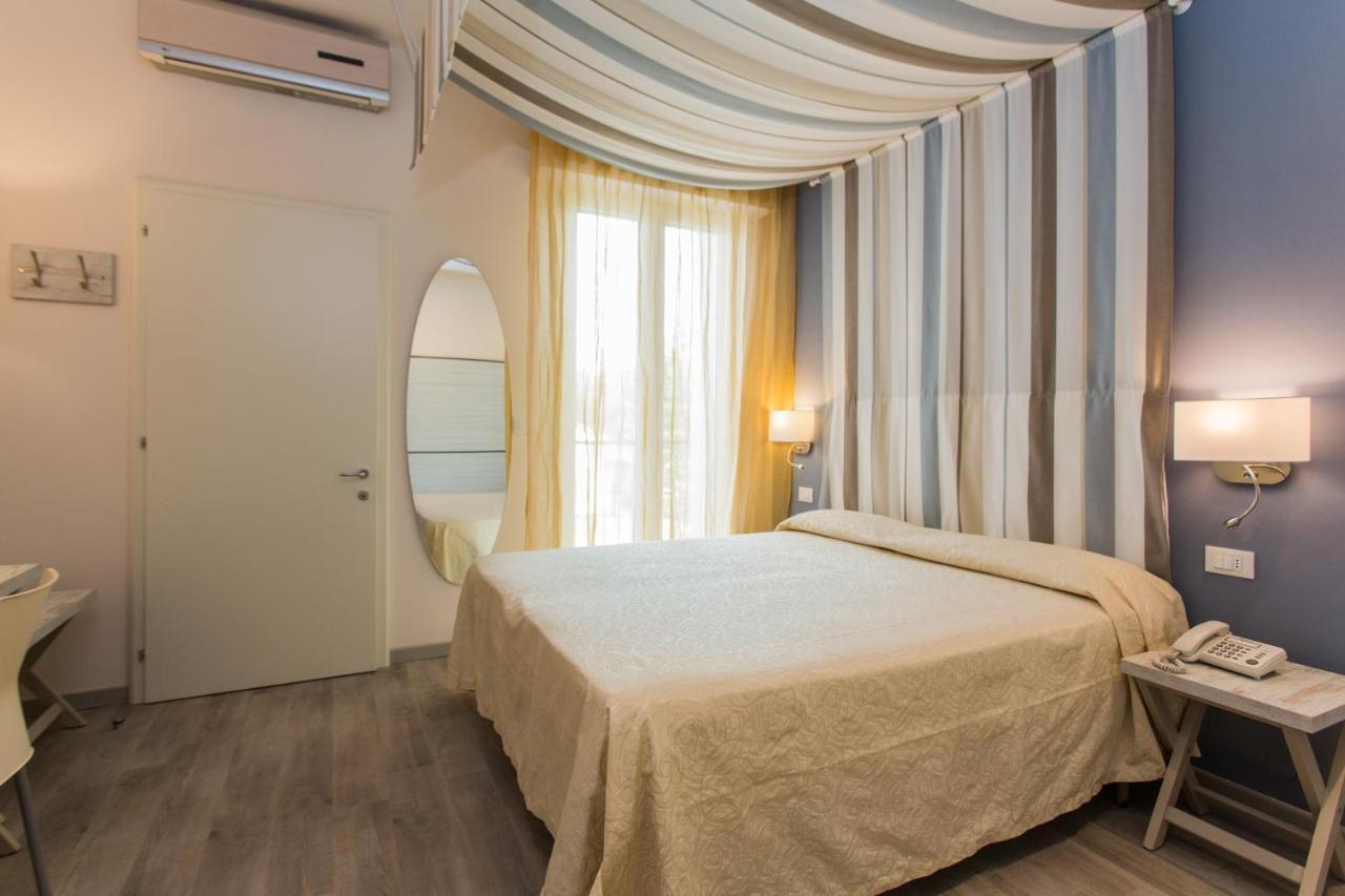 Hotel Trieste Cesena Bagian luar foto